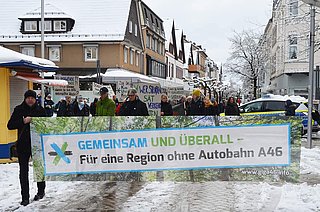 Demo 2. April
